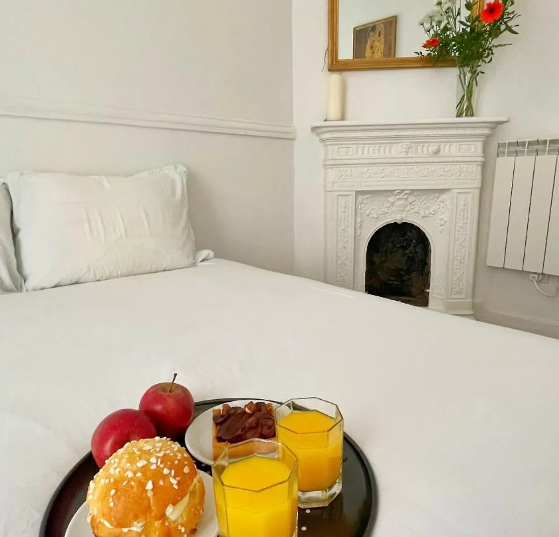 Cozyapart Ment&Greenprivateyard-Paris 14E Apartment 0*, Paris France